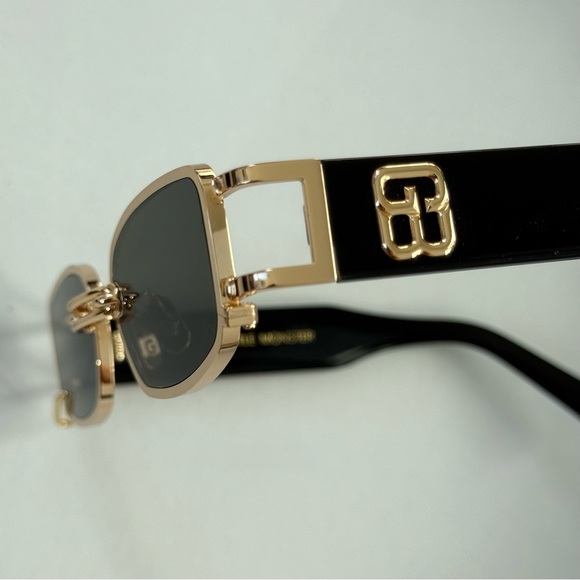 Gentle Monster AUTHENTIC! Gw 002 03 Gentle Wu Gold Frame Sunglasses. - Picture 4 of 16